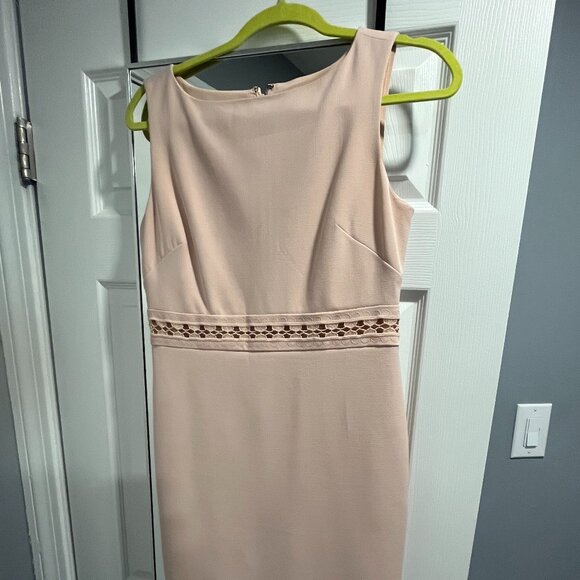 Ann Taylor - Pale Pink Dress w/ Detailing on the Waist - Size 2 - Picture 1 of 3